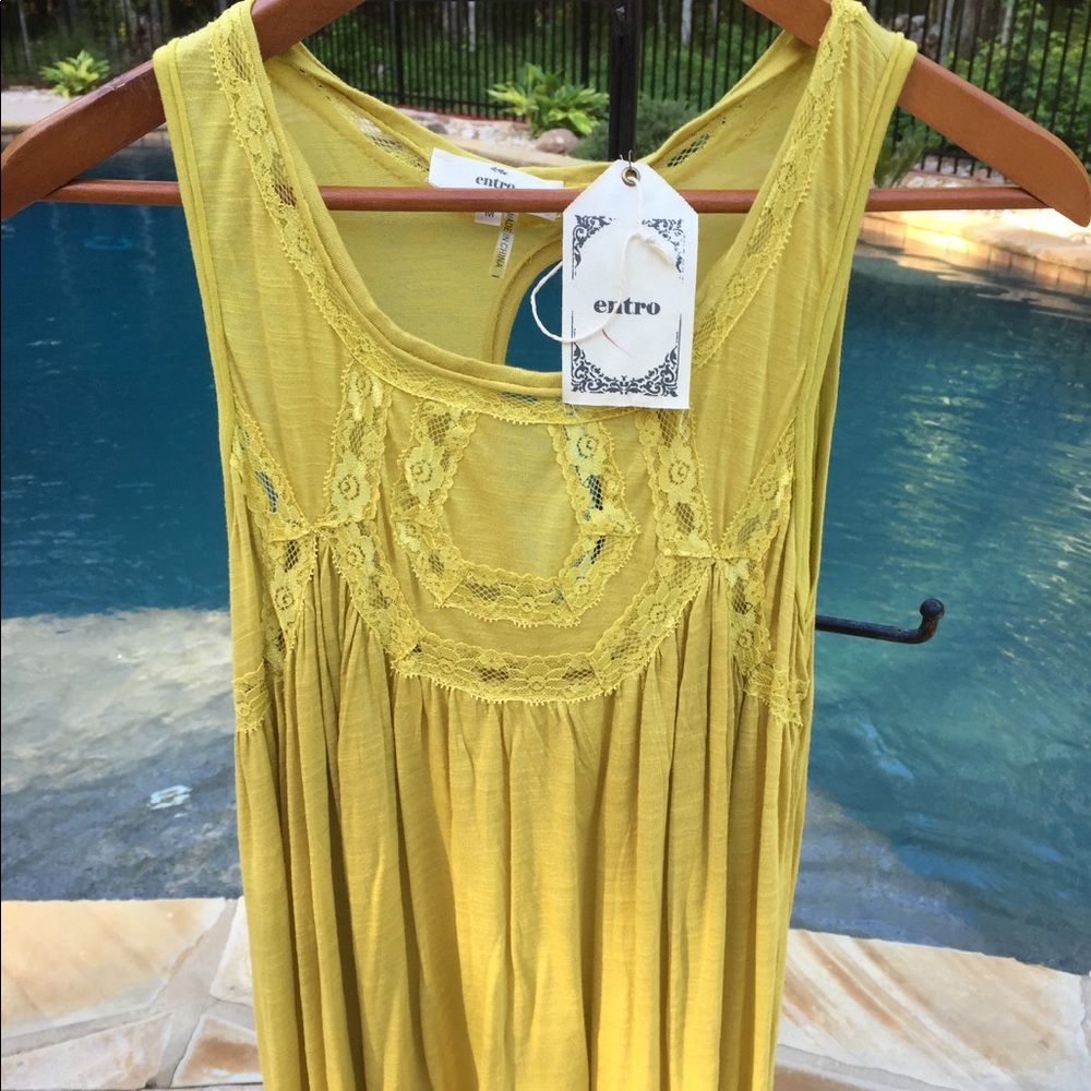 Entro sleeveless top